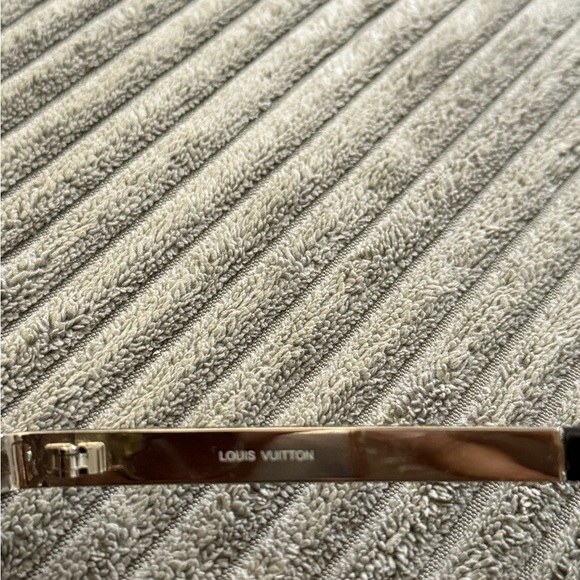 Men’s Louis Vuitton Aviator Sunglasses - Picture 3 of 6